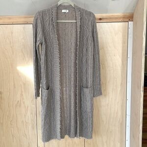 KinRoss SMALL – 90% Wool / 10% Cashmere – 6ply 3gg FRINGE CABLE CARDIGAN